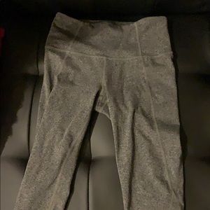 Athleta salutation crop